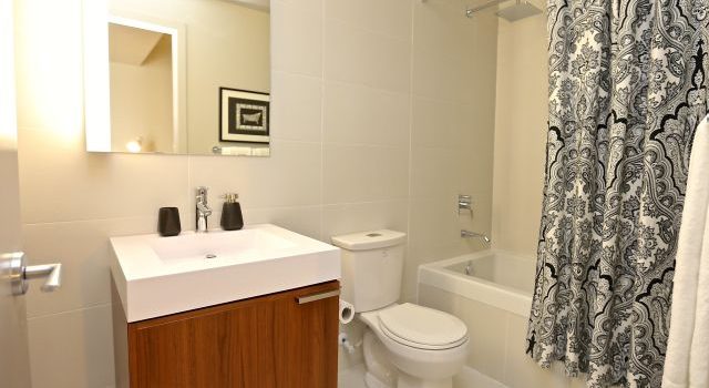 トイレの水漏れから住まいを守るための予防策と早期対応の重要性
