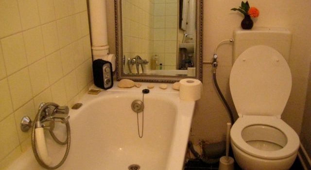 トイレの水漏れトラブルから家を守るために知っておきたい予防と対策のポイント トイレの水漏れトラブルから家を守るために知っておきたい予防と対策のポイント